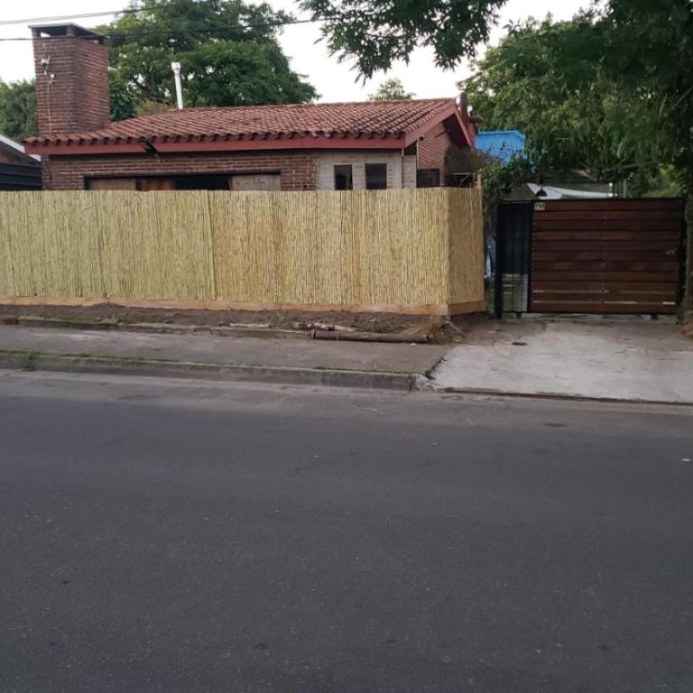 Casa al fondo de dos pisos con 3 habitaciones con entrada independiente - Casa de 3 dormitorios - 11