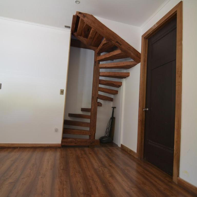 Casona Rústica, frente a bosque y humedal valdiviano - Six-Bedroom House - 22