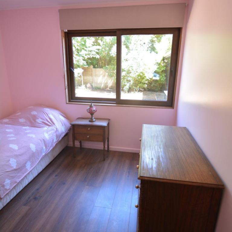 Casona Rústica, frente a bosque y humedal valdiviano - Six-Bedroom House - 34