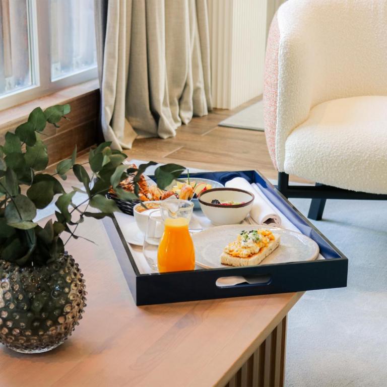 Hospes Palacio de los Patos, a Member of Design Hotels - Suite - 5