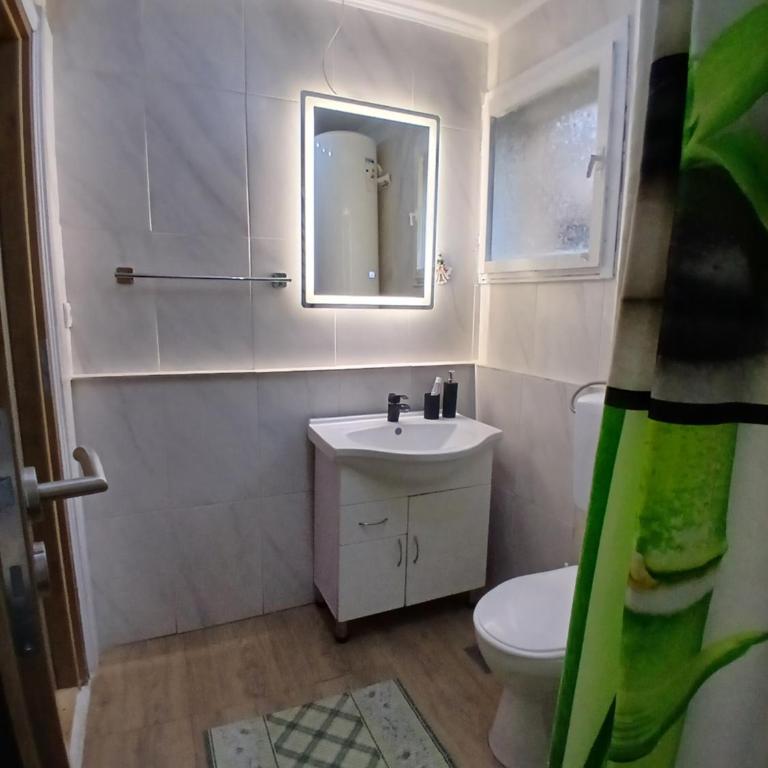 VIKENDICA NOLE Jahorina - Three-Bedroom House - 10