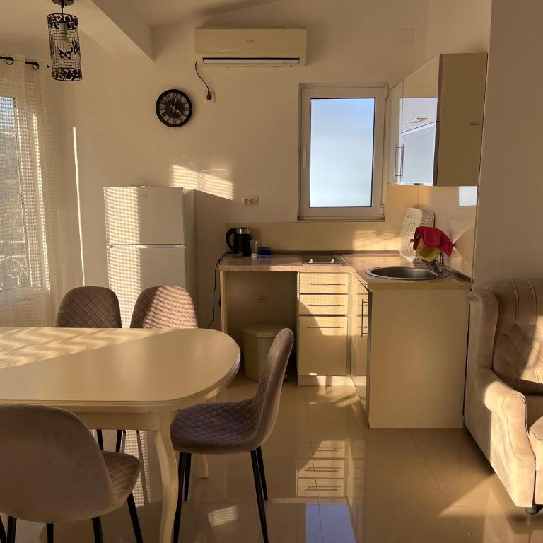 Rejhan TOTTI - Apartman sa 2 Spavaće Sobe - 3
