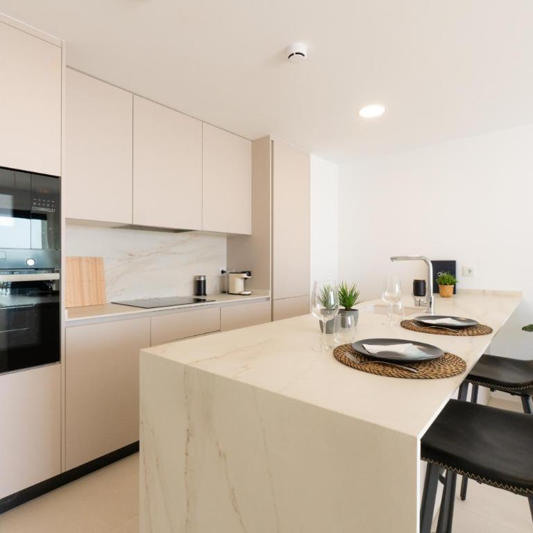 Las Lomas del Higueron - Brand New Apartment - Apartamento - 4