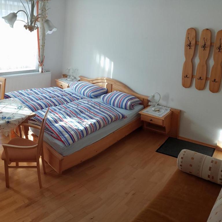 Gästehaus Bader - Doppelzimmer mit eigenem Bad - 1