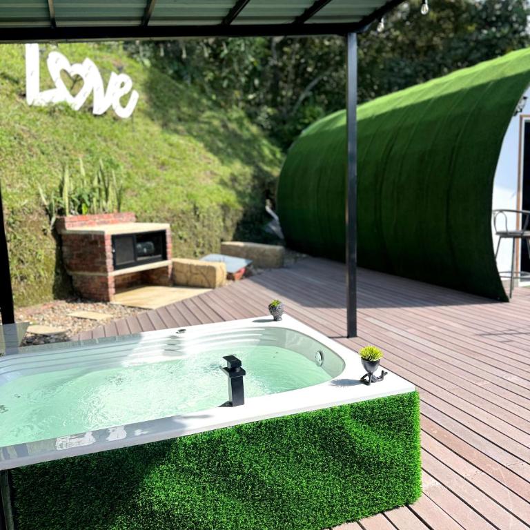 Criss Glamping - Deluxe Suite with Spa Bath - 10