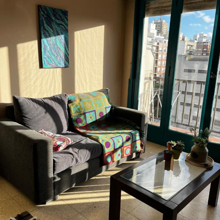 Dos ambientes con Balcon Av Colon - Two-Bedroom Apartment - 2