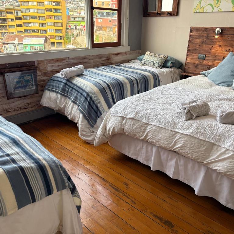 BBCasitaYellow-Hostal - Quadruple Room with Sea View - 7
