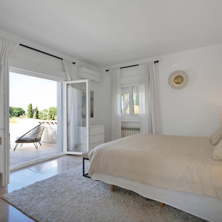 Peaceful Marbesa Home - Villa - 11