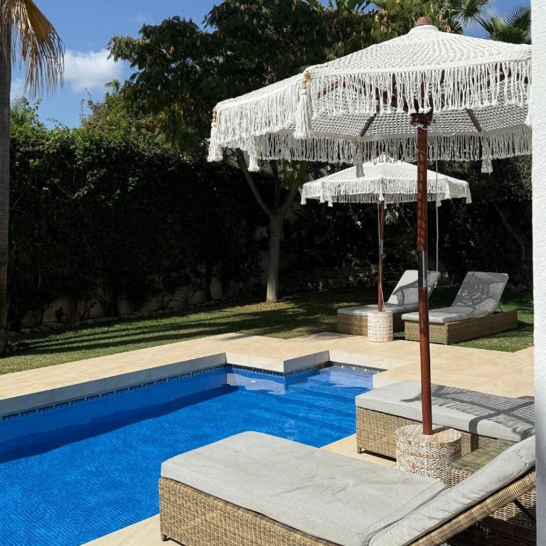 Peaceful Marbesa Home - Villa - 21