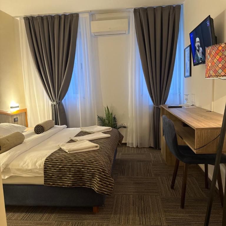 Hotel Previla - Double Room - 1