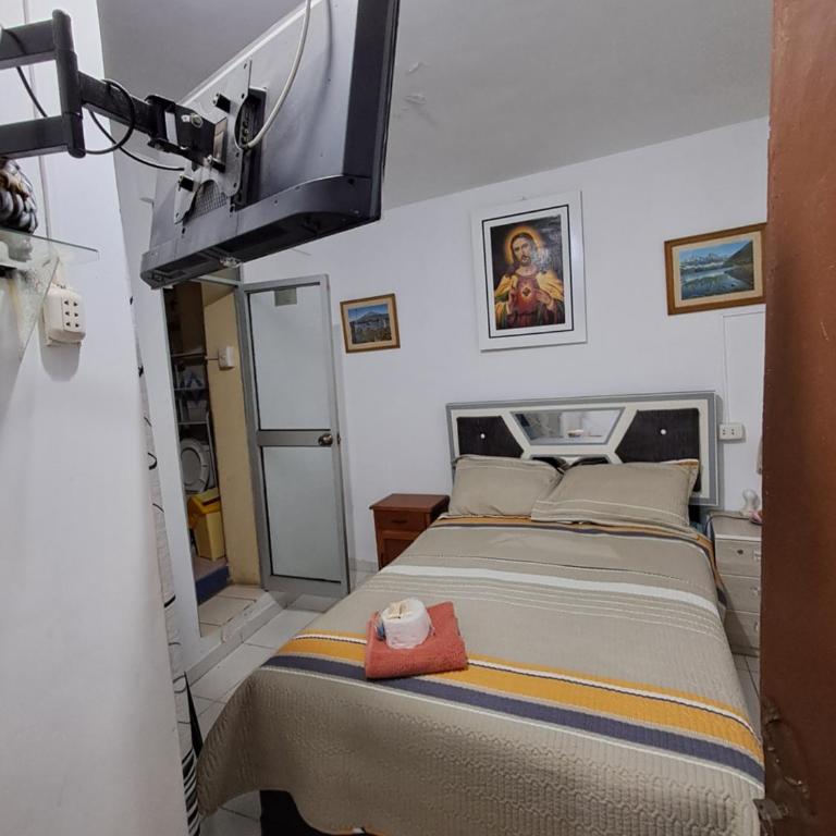 Hostal la familia - Double Room (1 Adult + 1 Child) - 2