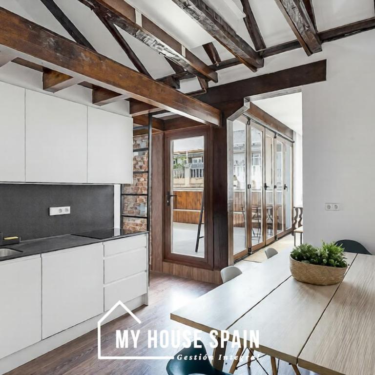 MyHouseSpain - Increíble piso con terraza - Two-Bedroom Apartment - 1