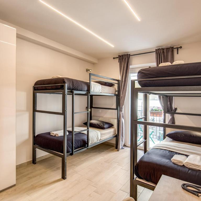 Aurelia Vatican Apartments - Camera Quadrupla con Balcone - 5