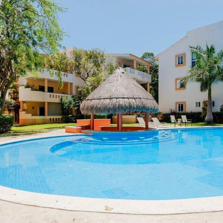 Private balcony I Gated Playacar I Pool On Site! - Appartement - 1