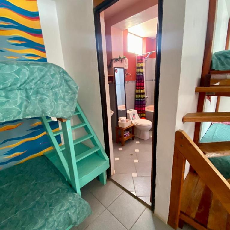 Surf House Chicama - Habitación Cuádruple con vistas al mar - 4