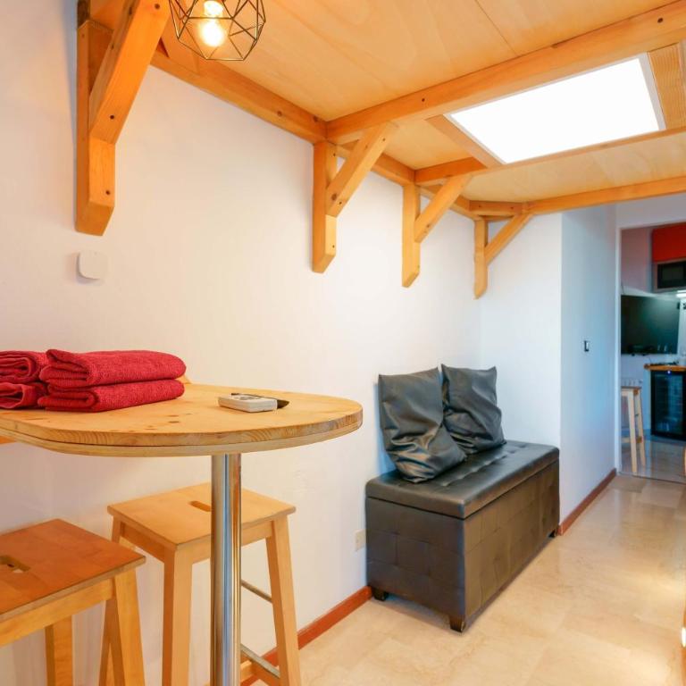 4Roomz - Suite Queen con Vasca Idromassaggio - 17
