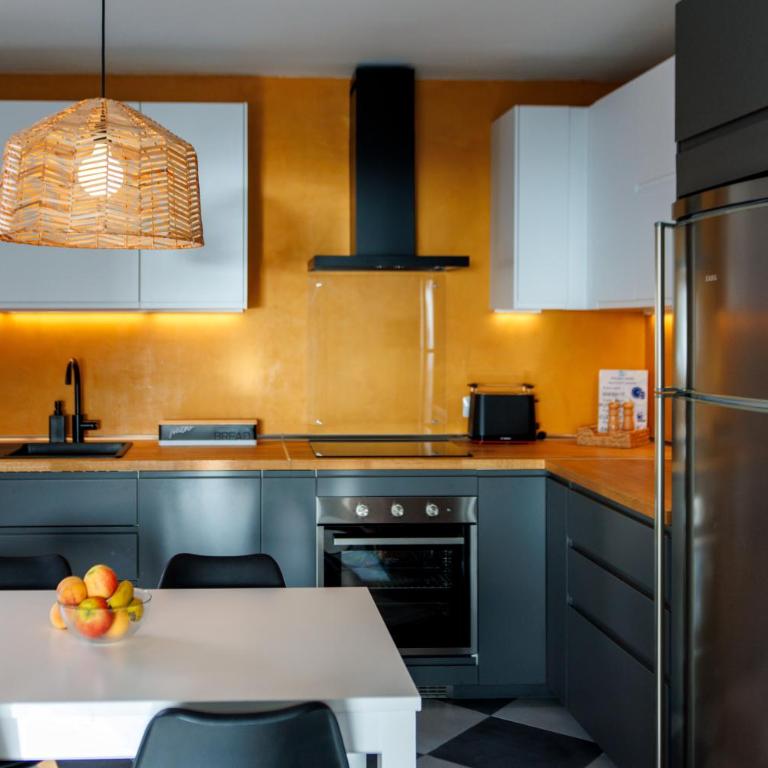 Serenity Ocean View 1BR Apartment with Terrace, Pool & Walk to Beaches - Apartamento de 1 dormitorio - 5