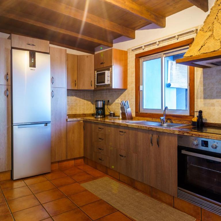 Penthouse Amparo del Teide - Terrace & BBQ - Deluxe One-Bedroom Apartment with Ocean View - 17