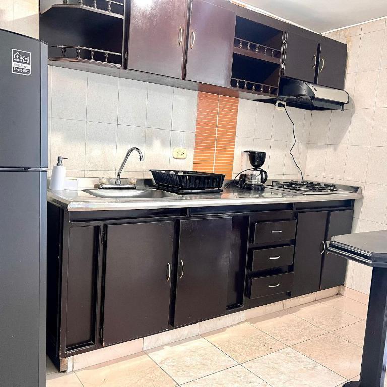 Apartamento cerca del Centro y Clínicas - Apartamento - 63