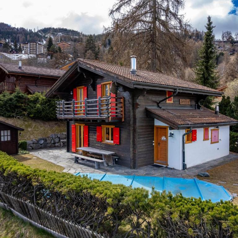 Chalet Les Melezes - Chalet - 1