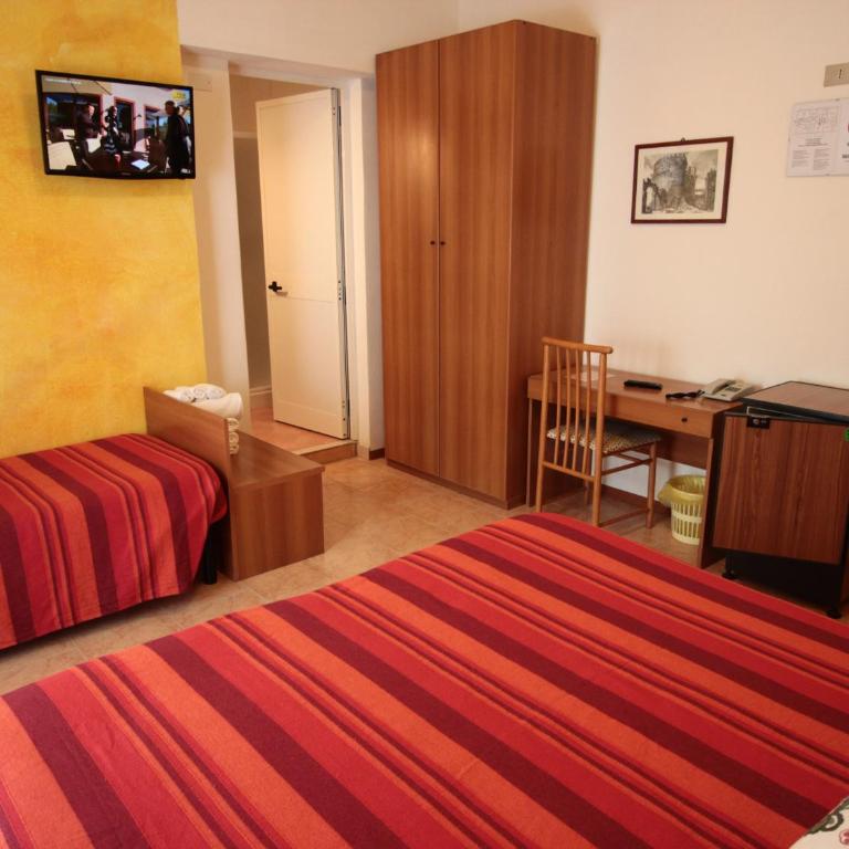 Hotel Nuova Graziosa - Triple Room - 14