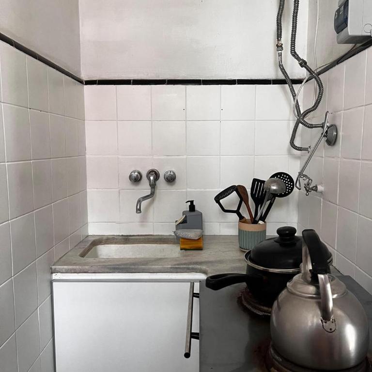 Monoambiente Zona Güemes, Shopping Aldrey - One-Bedroom Apartment - 4