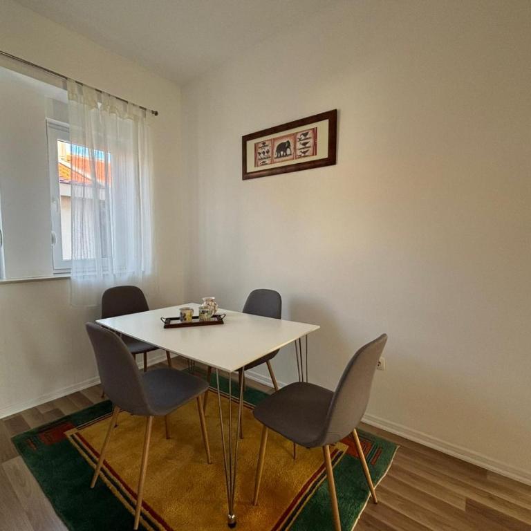 MostArt Apartment - Two-Bedroom Apartment - 13