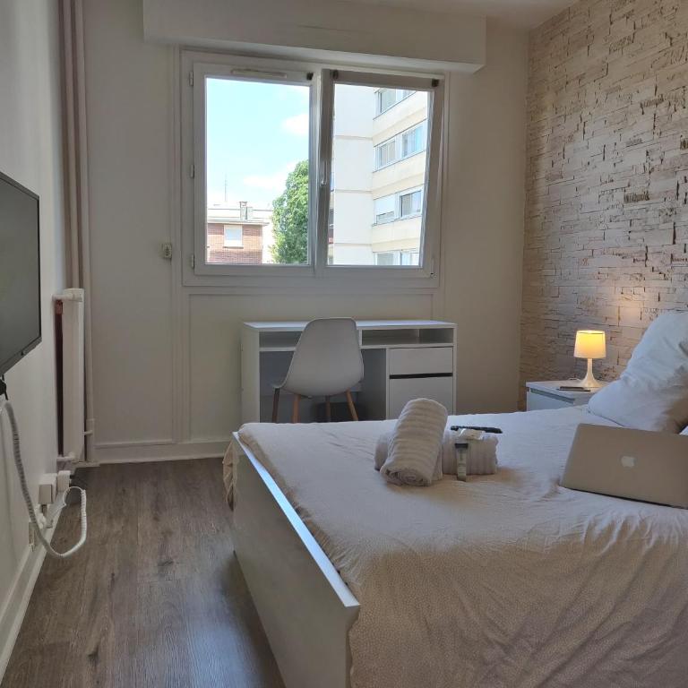 Appart'HomeCity - Rouen Grand Prieuré - 1 à 3 chambres - Appartement 3 Chambres avec Balcon - 2