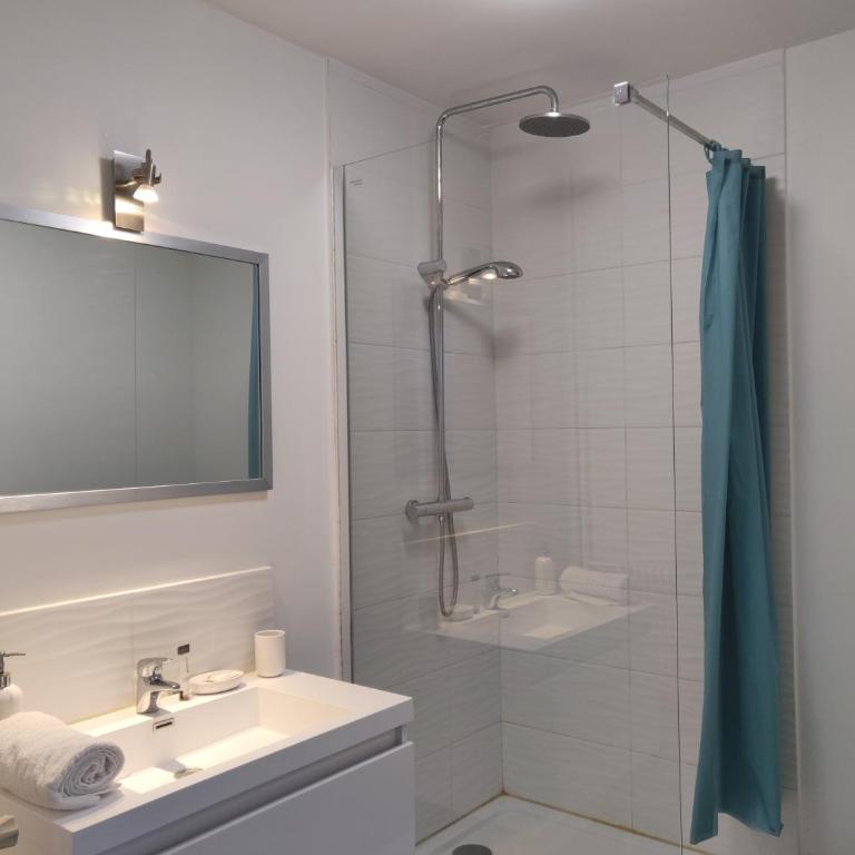 Appart'HomeCity - Rouen Grand Prieuré - 1 à 3 chambres - Appartement 3 Chambres avec Balcon - 3