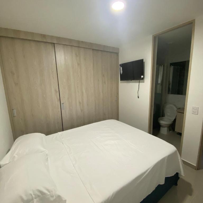 Apartamento confortable, excelente ubicacion - Apartamento de 3 dormitorios - 4