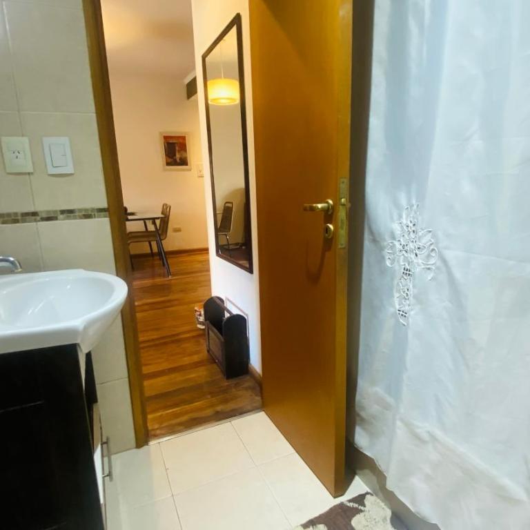 Impecable Depto 1 dormitorio con balcón - Zona 7 y 58 - Apartamento de 1 dormitorio - 17