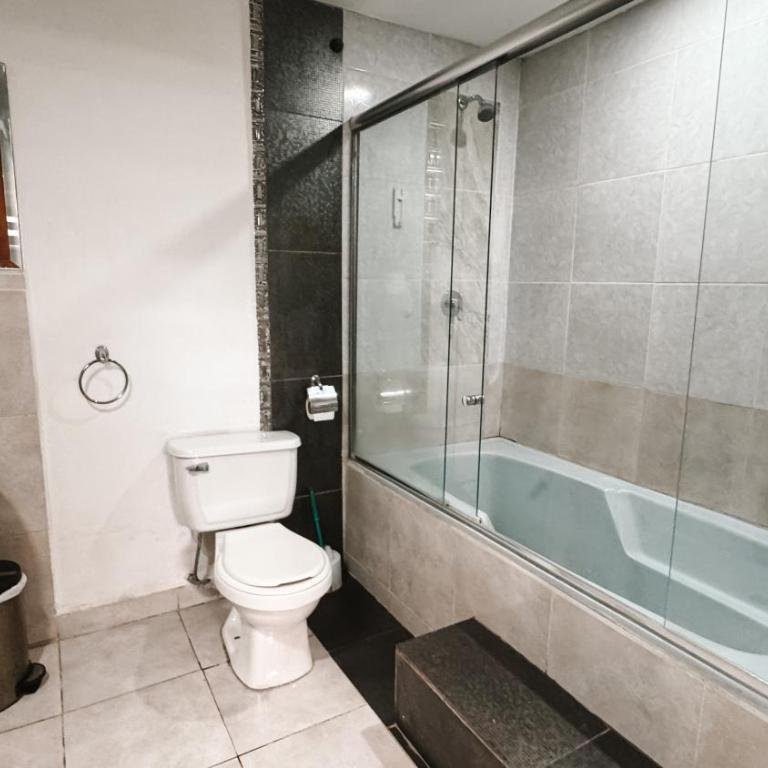 Sanchz Aqua Lounge Hotel by Chat Noir - Habitación Familiar Deluxe - 9