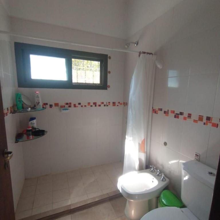Casa moderna con pileta - Two-Bedroom House - 15