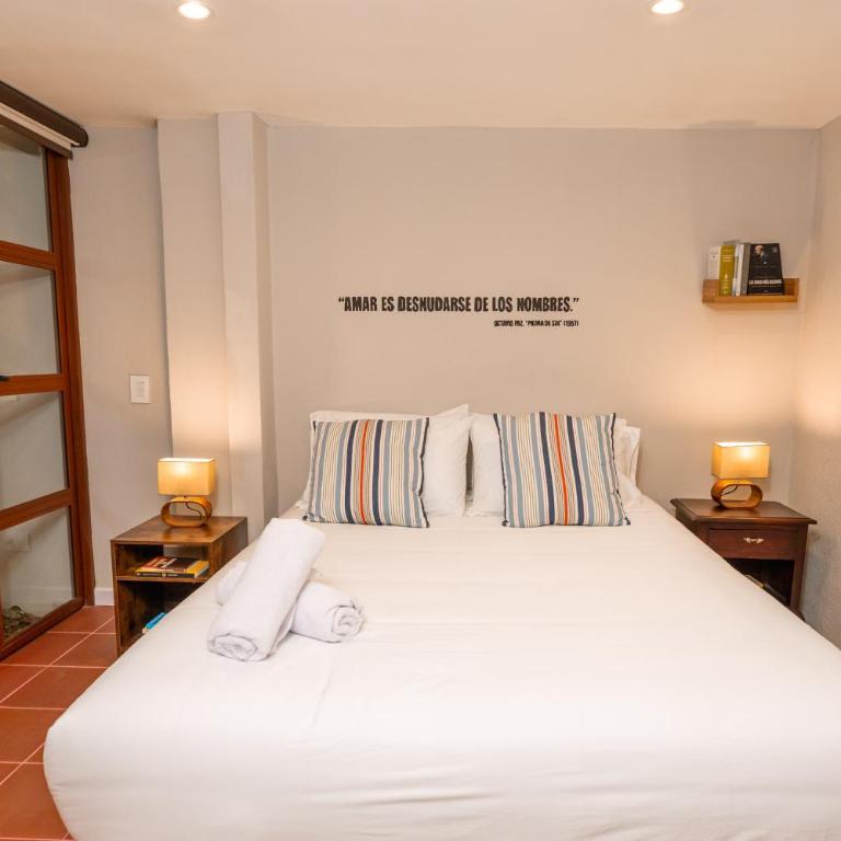 Hotel Libreria Cafe de Pombal - Deluxe Double Room - 8