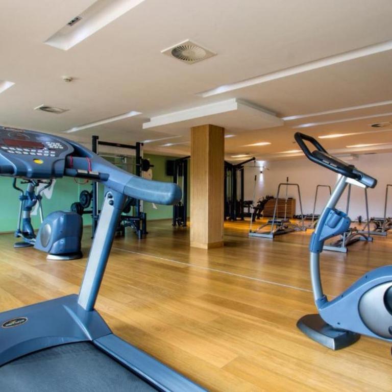 Luxury Ski Apartment A64 Aparthotel VUČKO Jahorina Private host - Three-Bedroom Apartment with View - 85