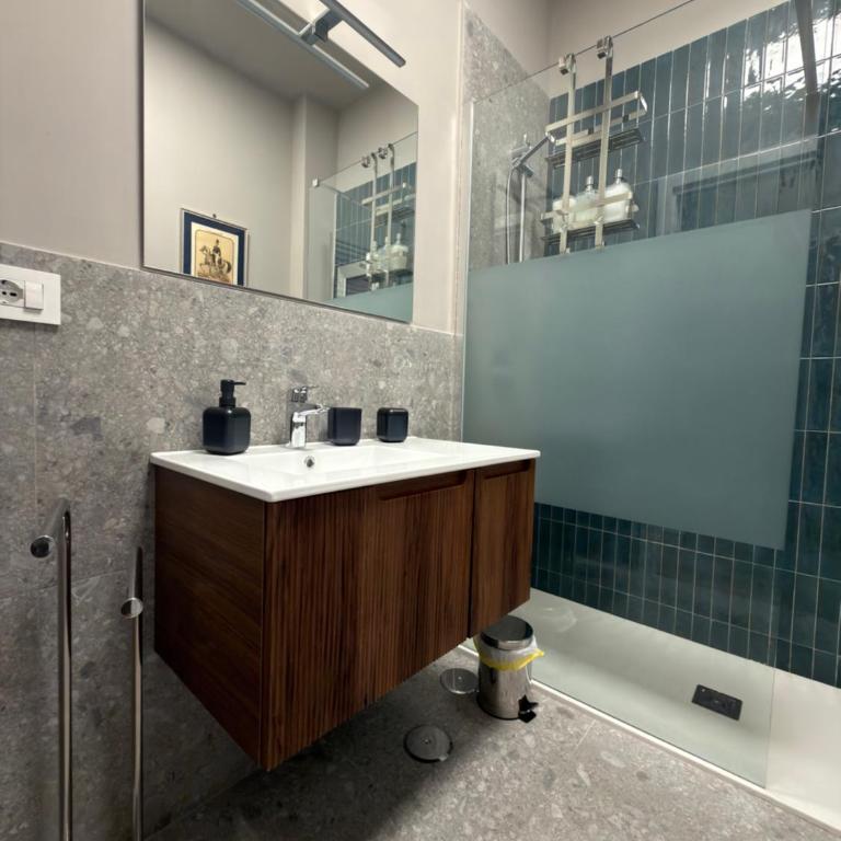 Domis Napoli - Appartamento Superior con 1 Camera da Letto e Balcone - 11