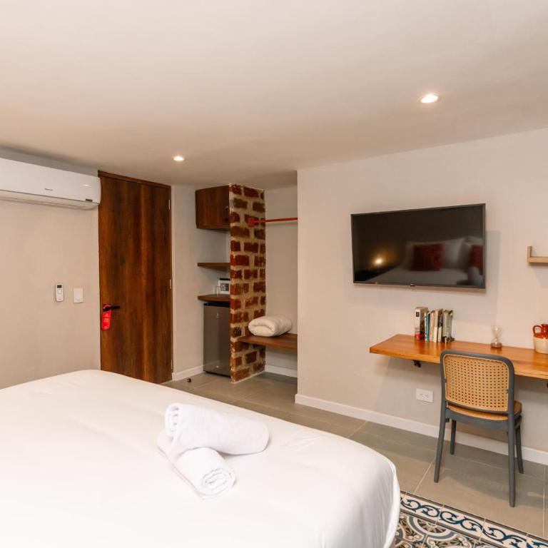 Hotel Libreria Cafe de Pombal - Superior King Room - 7