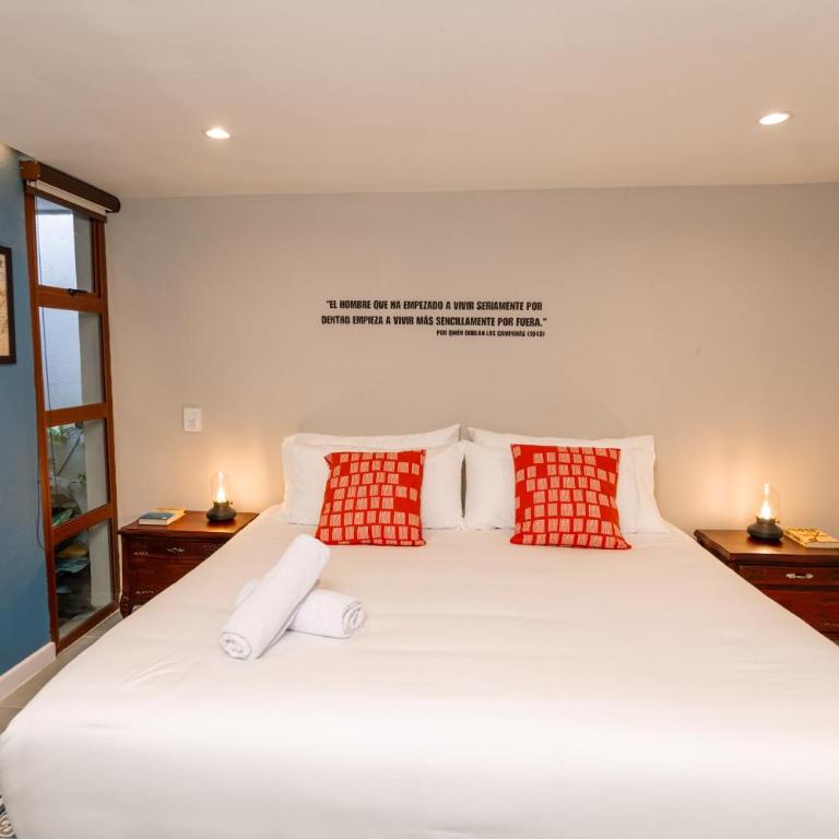 Hotel Libreria Cafe de Pombal - Superior King Room - 5
