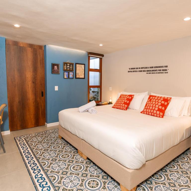 Hotel Libreria Cafe de Pombal - Superior King Room - 3