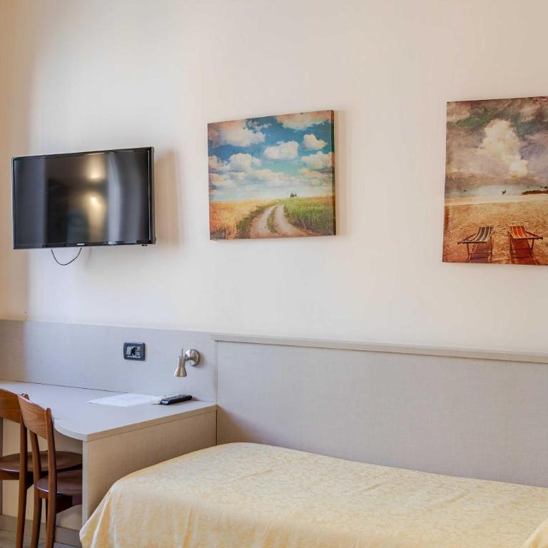Hotel POSTA - Comfortable Stay in Ventimiglia - Camera Quadrupla Comfort - 19