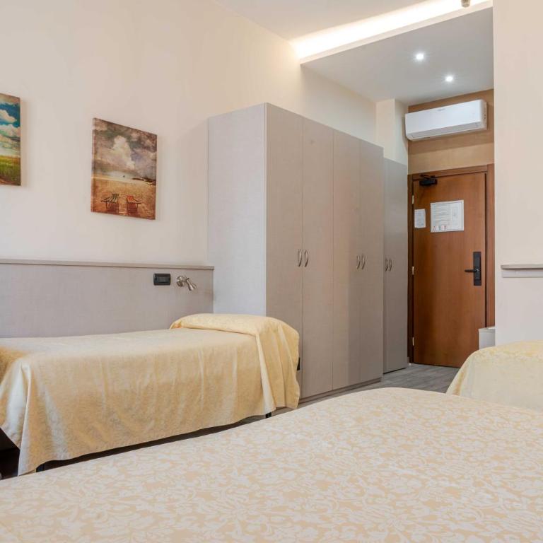 Hotel POSTA - Comfortable Stay in Ventimiglia - Camera Quadrupla Comfort - 20