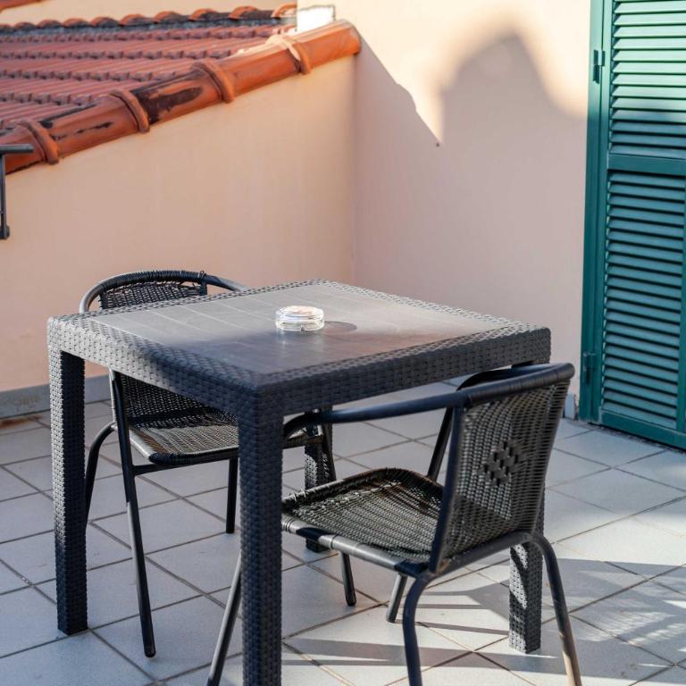 Hotel POSTA - Comfortable Stay in Ventimiglia - Camera Matrimoniale Deluxe con Balcone - 17