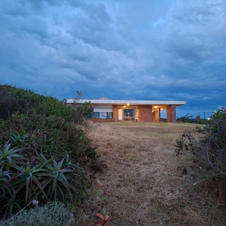 Itamar Lodge - Three-Bedroom Vacation Home - 10