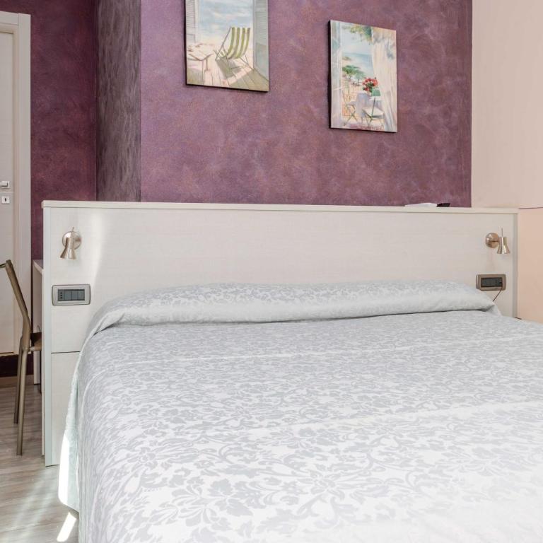 Hotel POSTA - Comfortable Stay in Ventimiglia - Camera Matrimoniale - 14