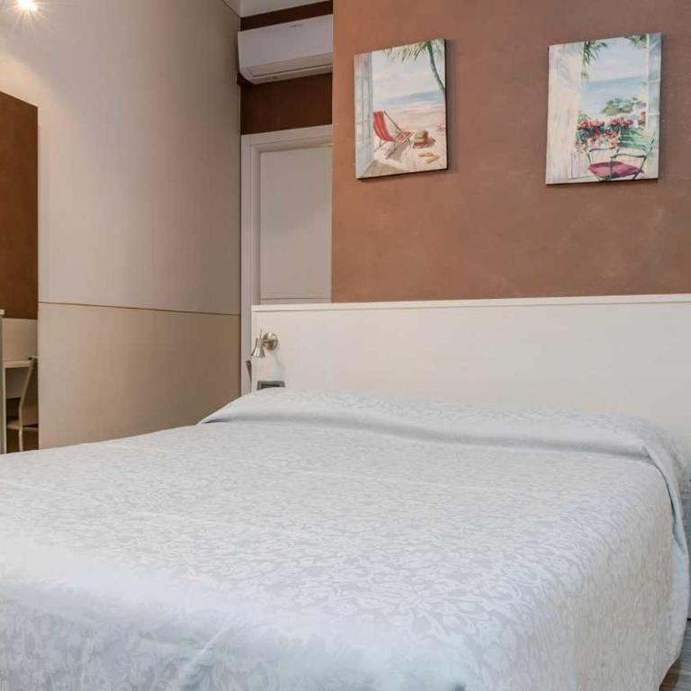 Hotel POSTA - Comfortable Stay in Ventimiglia - Camera Matrimoniale - 18