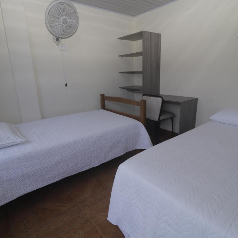 Hotel Alcalá - Family Room - 2