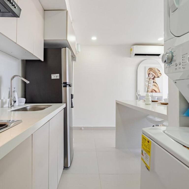 Very close to the beach and the historic center - Apartment - 17