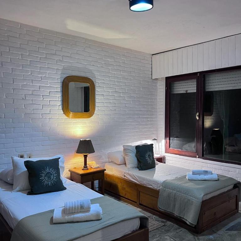 Itamar Lodge - Three-Bedroom Vacation Home - 32