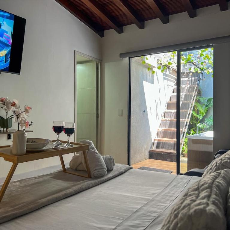 202 Romantic loft with jacuzzi - One-Bedroom Apartment - 19
