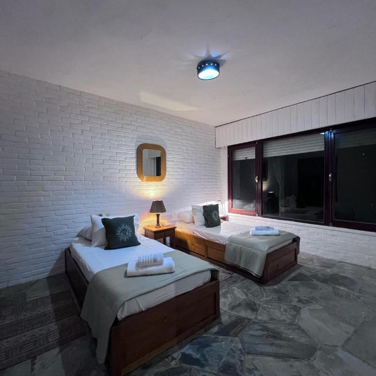 Itamar Lodge - Three-Bedroom Vacation Home - 35